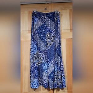 Susan Graver Blue Mixed Print Skirt Size LP